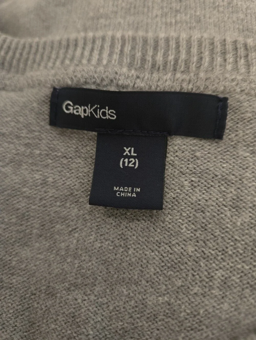 GAP classic gray